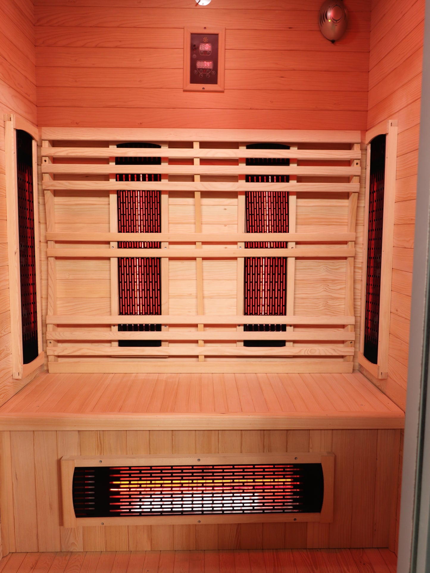 SunRay Logan 2-Person Outdoor Infrared Sauna | 8 Heaters | Metal Roof