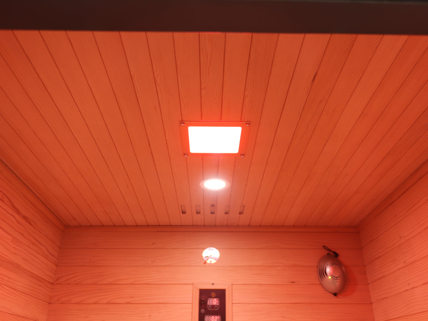 SunRay Logan 2-Person Outdoor Infrared Sauna | 8 Heaters | Metal Roof