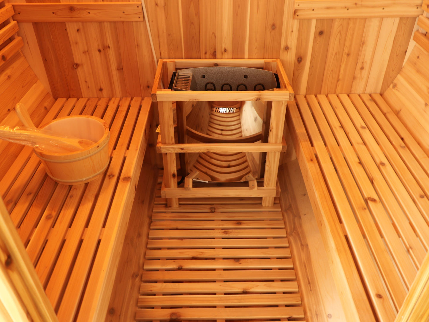 SunRay Aurora 4-Person Traditional Barrel Sauna