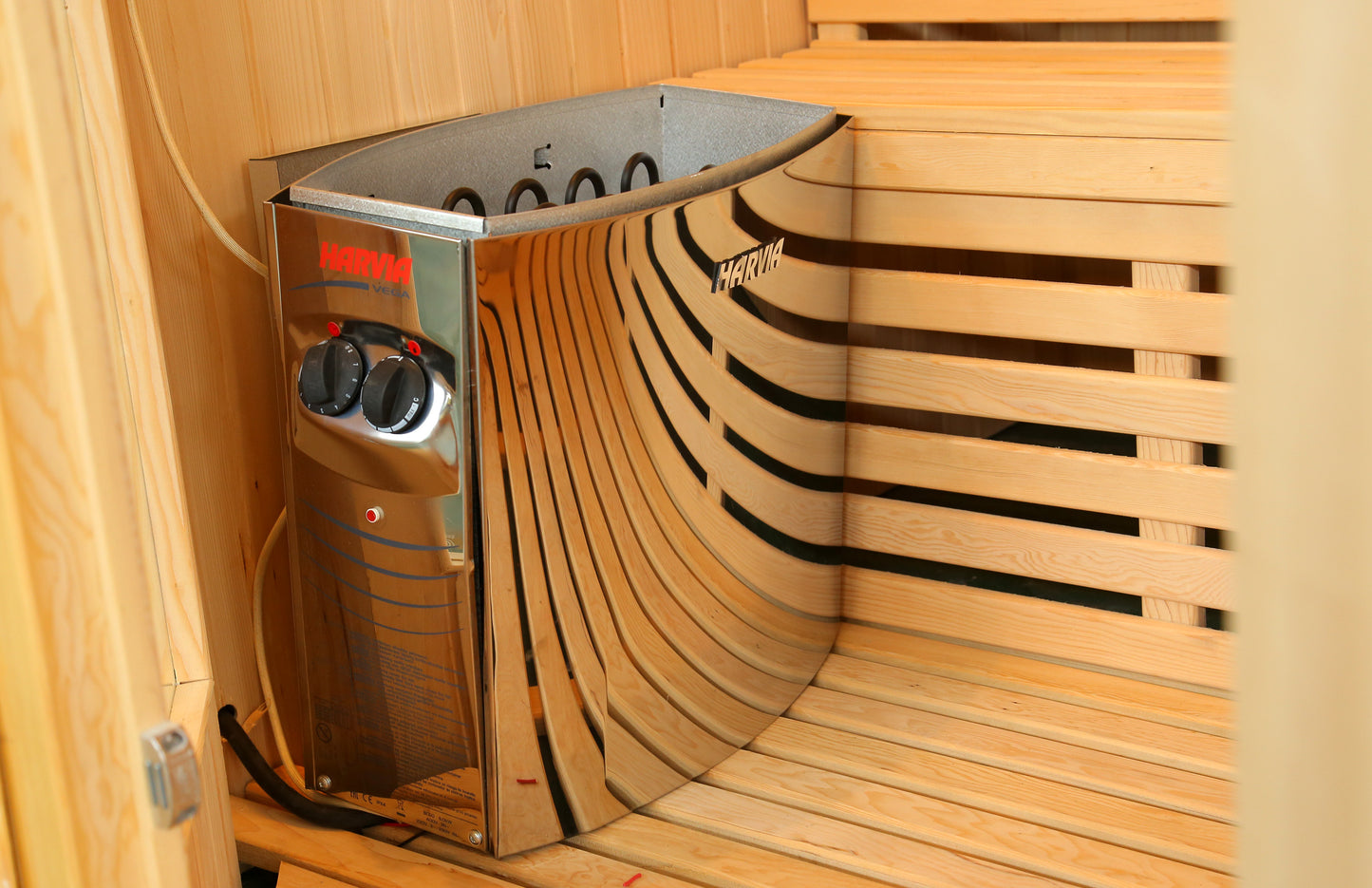 SunRay Tiburon 4-Person Traditional Sauna | 6.0kW Harvia Heater | Canadian Hemlock