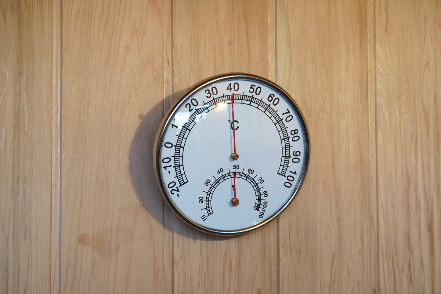 SunRay Aston 1-Person Traditional Sauna | 4.5kW Harvia Heater | Hemlock