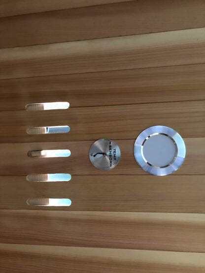 SunRay Savannah 3-Person Infrared Sauna | 7 Carbon Heaters | Canadian Red Cedar