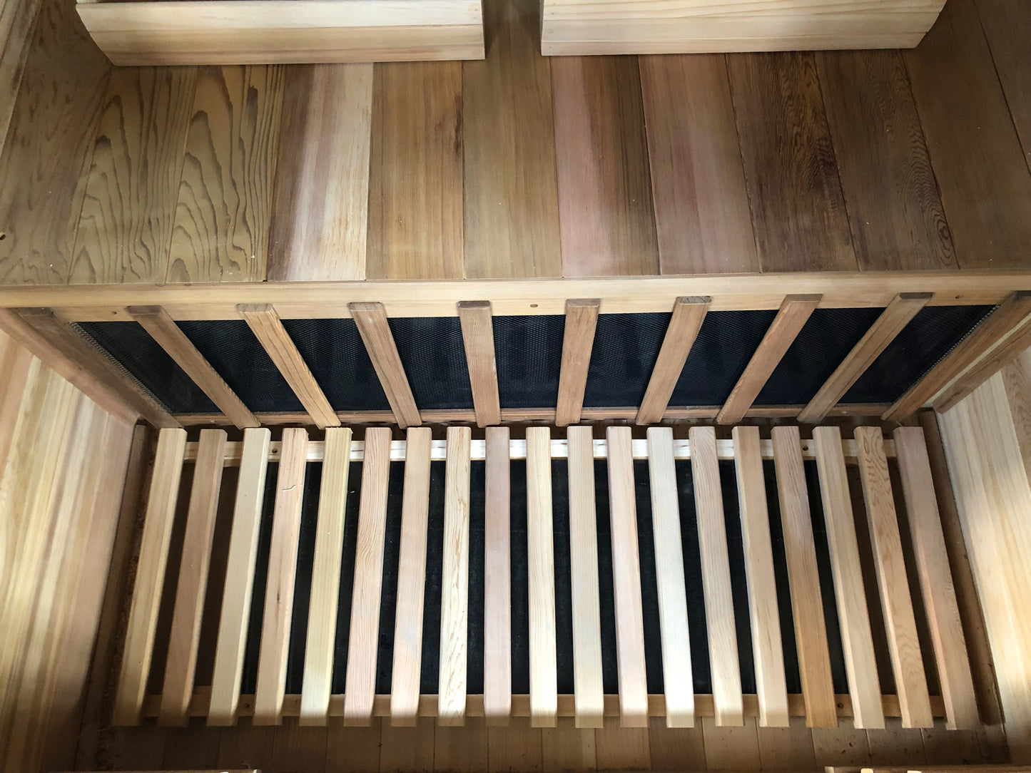 SunRay Sierra 2-Person Infrared Sauna | 7 Carbon Heaters | Canadian Red Cedar