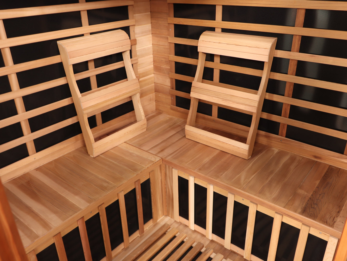 SunRay Bristol Bay 4-Person Corner Infrared Sauna | 10 Carbon Heaters | Cedar