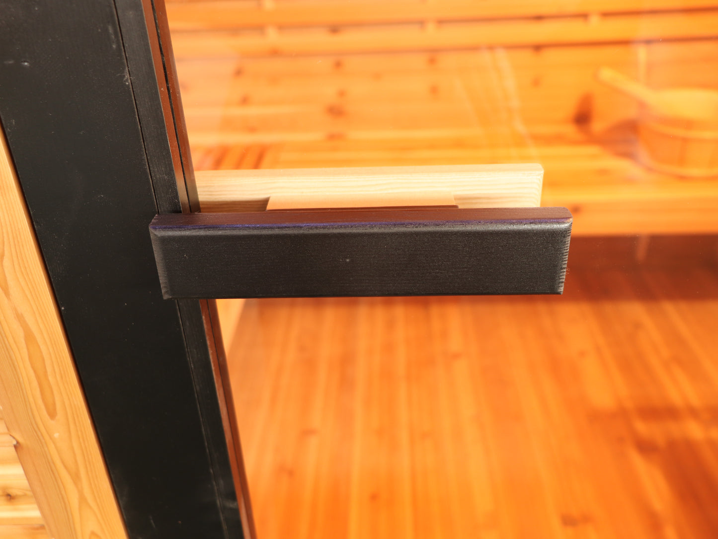 SunRay Denali 400D5 4-Person Outdoor Sauna | 6kW Harvia Heater | Red Cedar