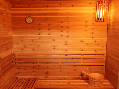 SunRay Denali 400D5 4-Person Outdoor Sauna | 6kW Harvia Heater | Red Cedar