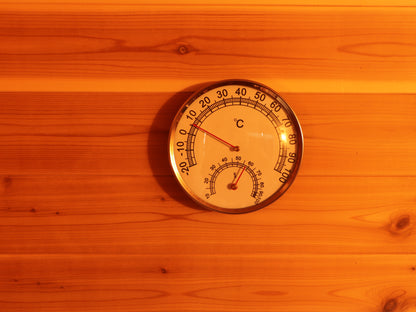 SunRay Denali 400D5 4-Person Outdoor Sauna | 6kW Harvia Heater | Red Cedar