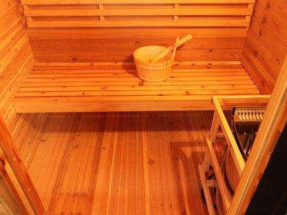 SunRay Seneca 3-Person Outdoor Traditional Sauna | 6kW Harvia Heater | Red Cedar