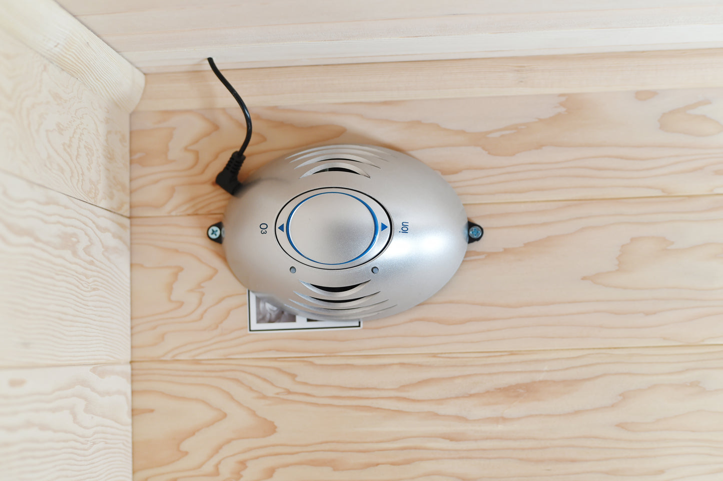 SunRay Eagle 2-Person Outdoor Traditional Sauna | 4.5kW Harvia Heater | Hemlock